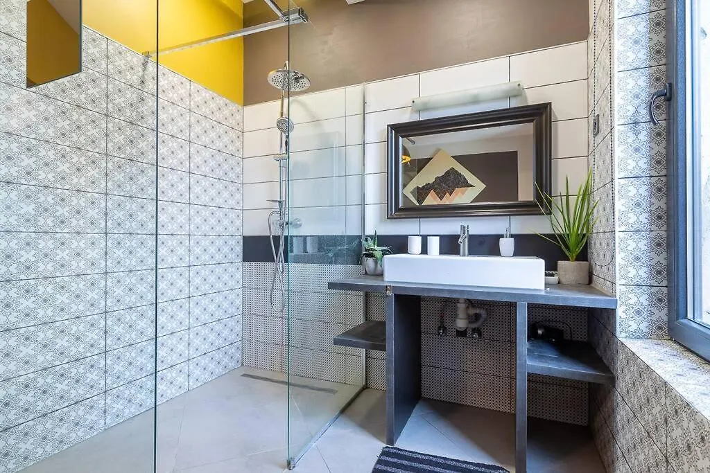בודפשט Midtown Artistic Apartment